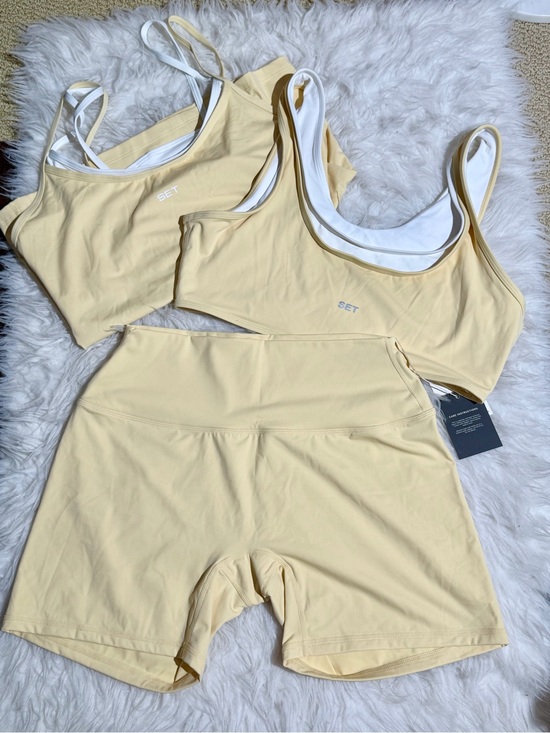 SET Active Pants - NEW Set Active XL Butter Yellow Matching Set Shorts Sports Bra Tank Top Workout